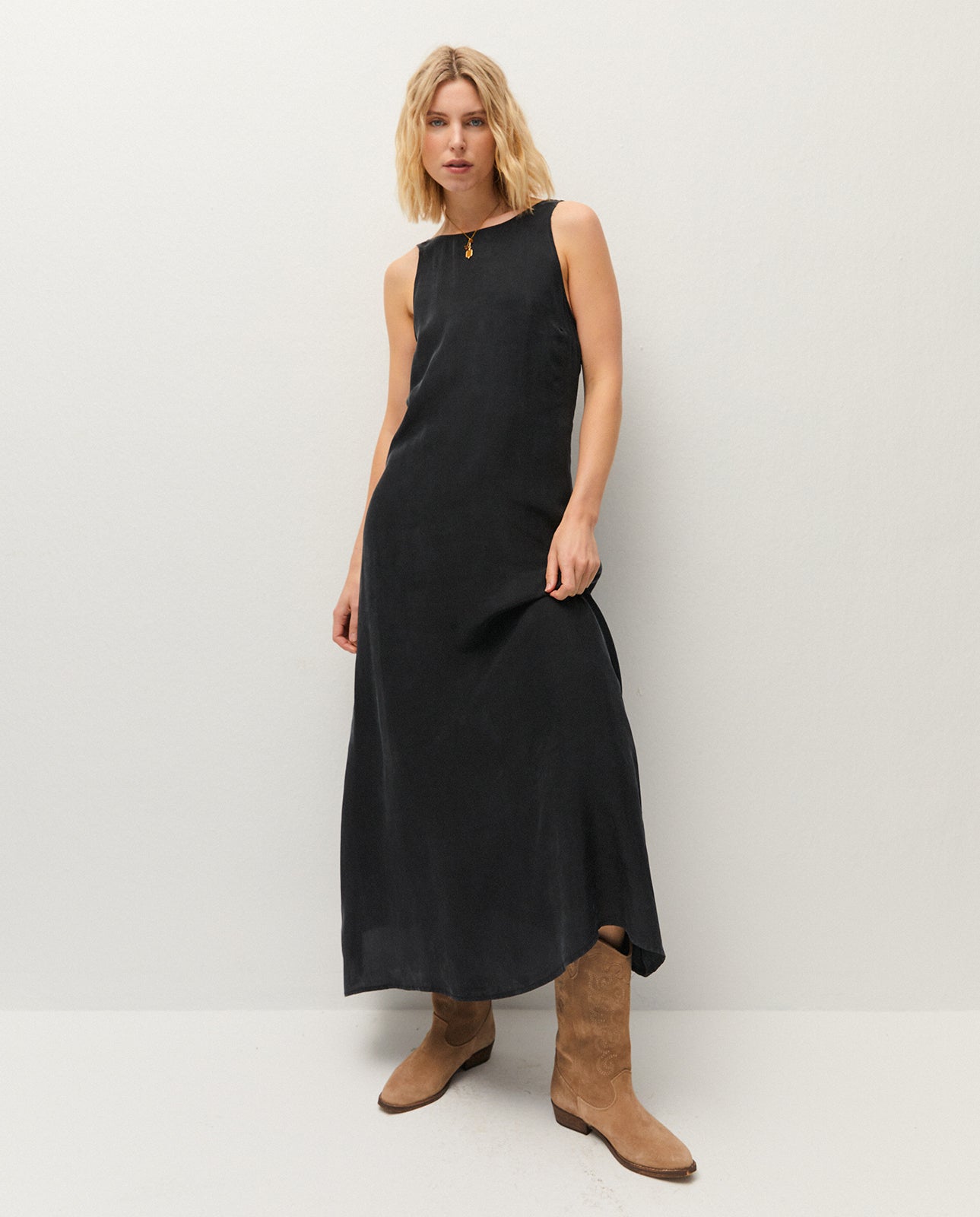 robe longue à bretelles