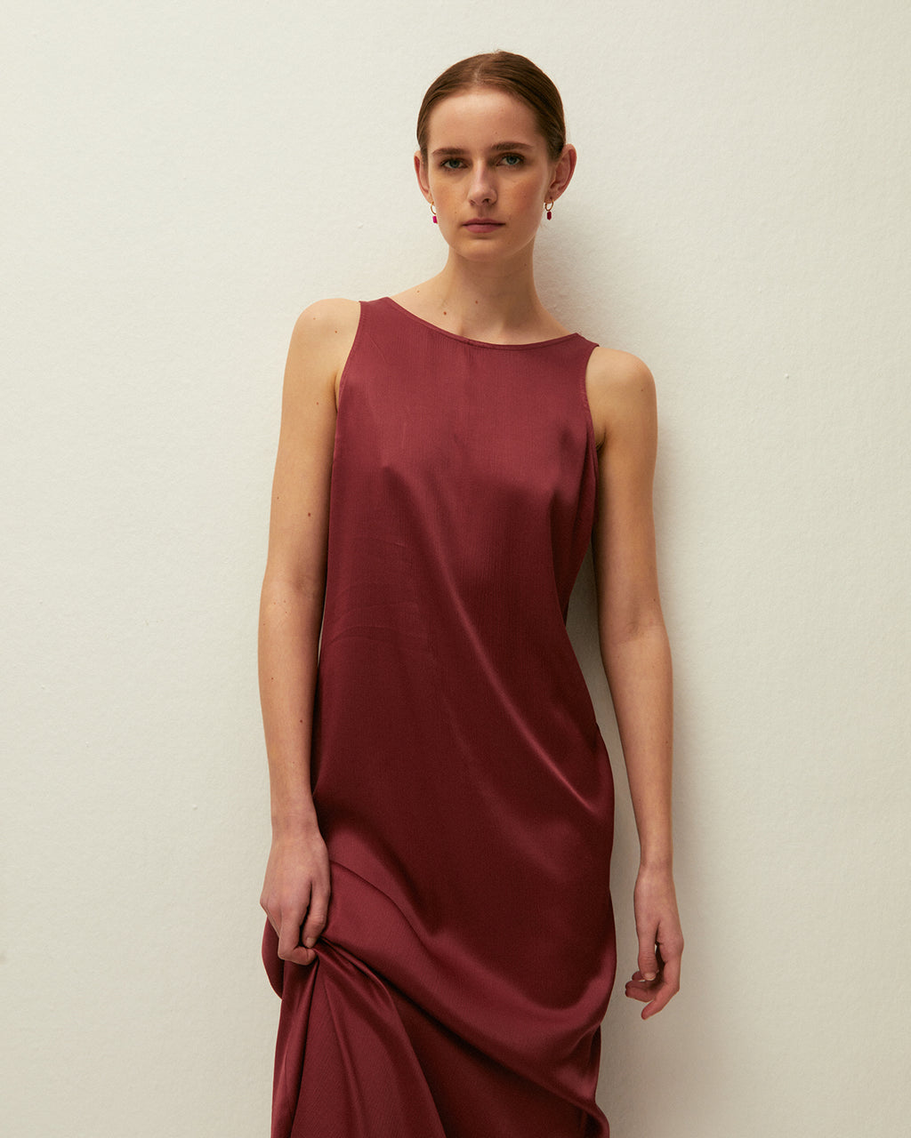 Vestido largo cuello caja