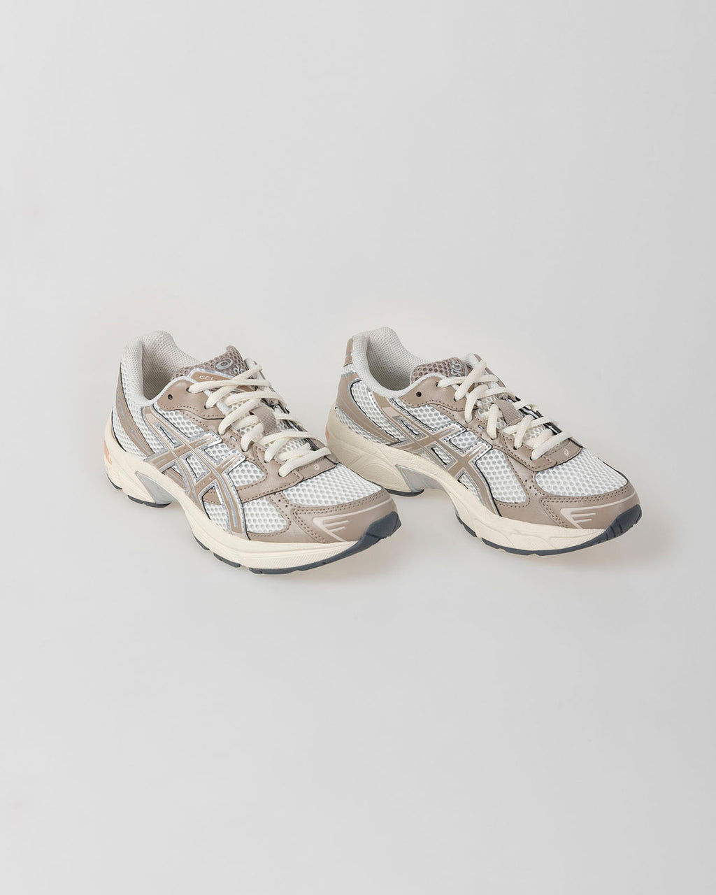 Zapatilla Asics marrón Gel-1130