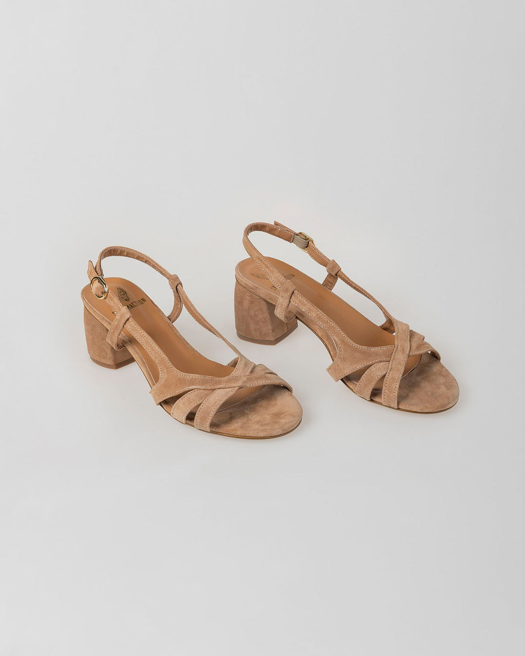 Heel shoe