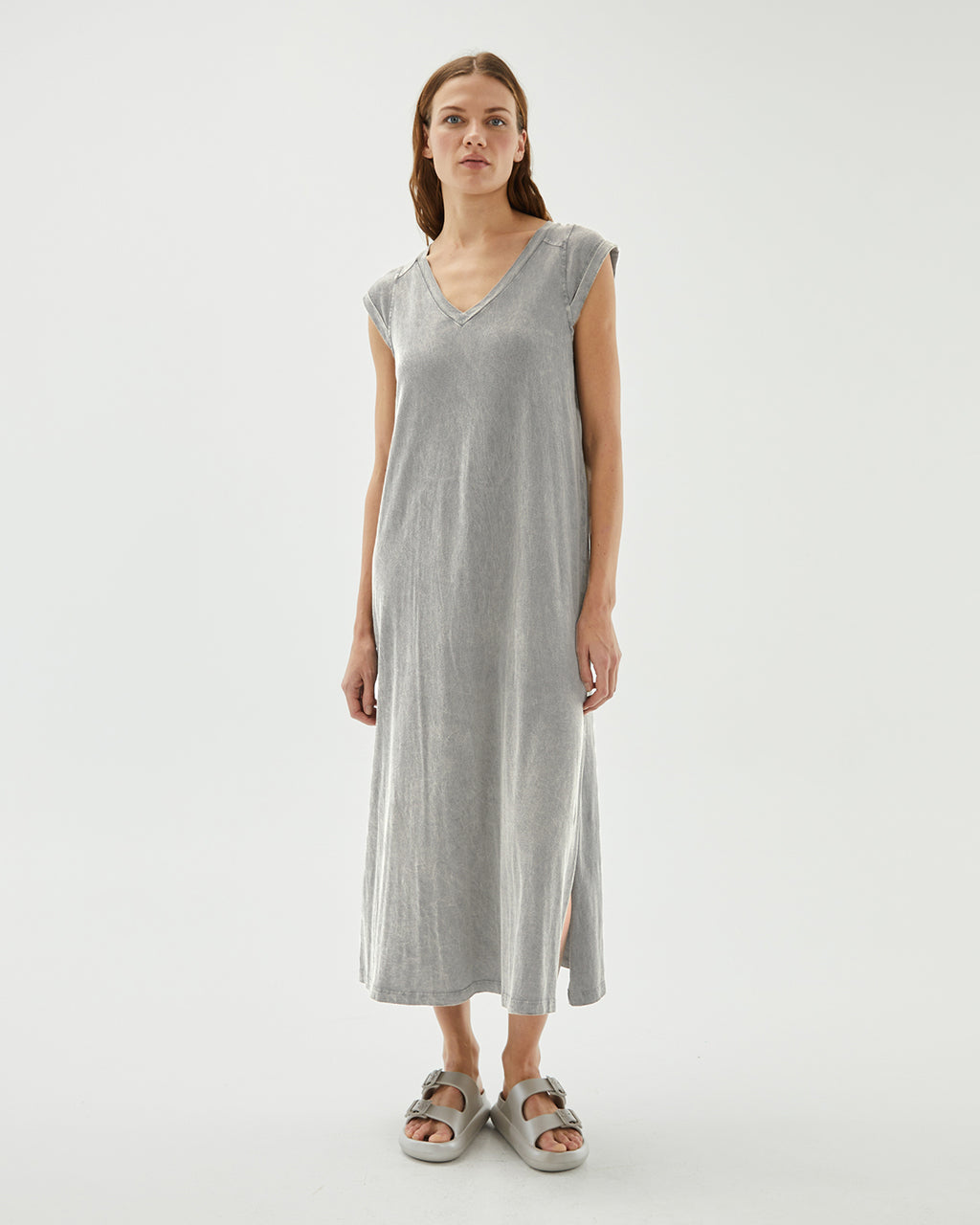 Vestido midi gris oscuro efecto lavado