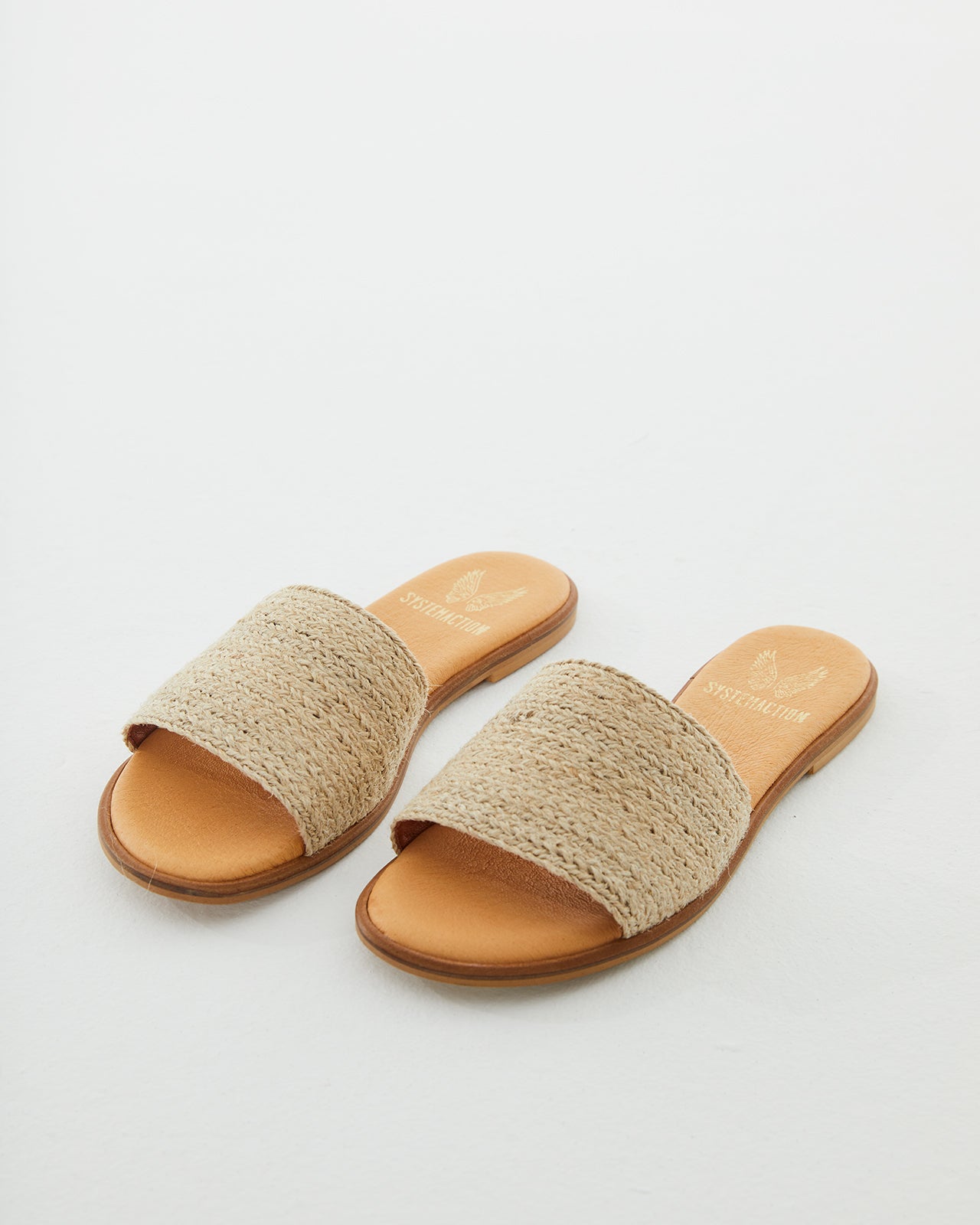 Women's flat sandal with jute strap