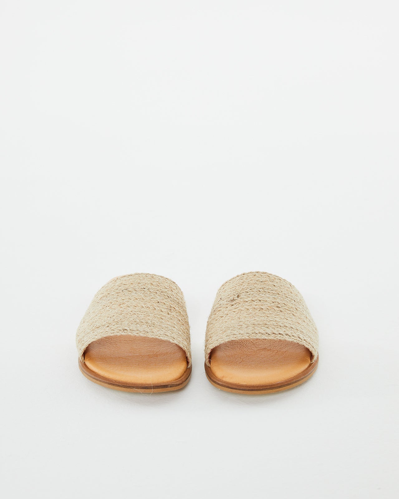 Women's flat sandal with jute strap