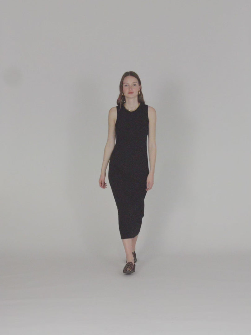 Vestido largo evasé con escote halter