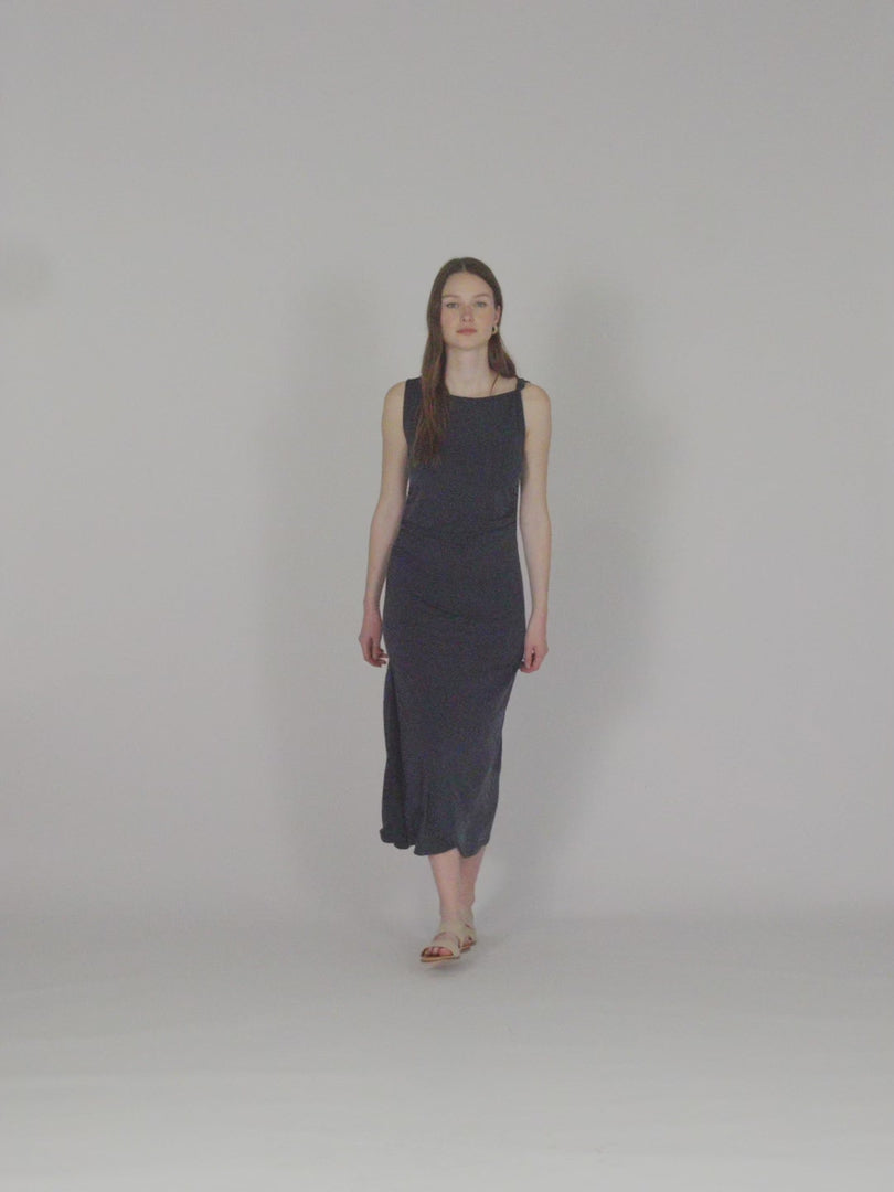 Vestido entallado fruncido